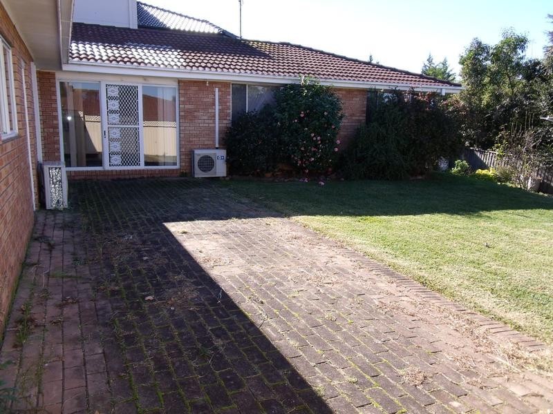 16 Benbullen Way, Castle Hill NSW 2154