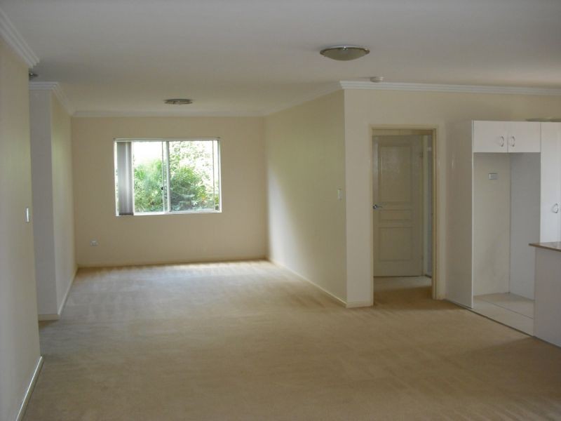 2/8-14 Mercer Street, Castle Hill NSW 2154