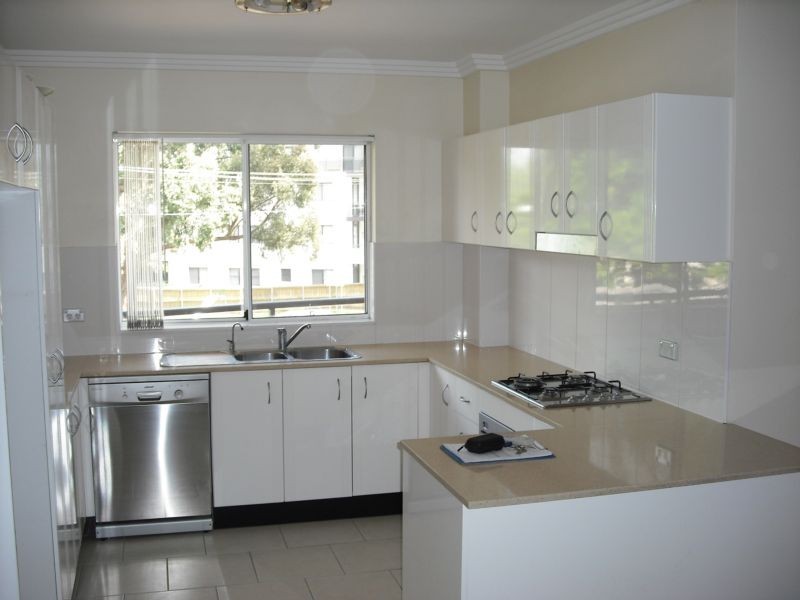 2/8-14 Mercer Street, Castle Hill NSW 2154