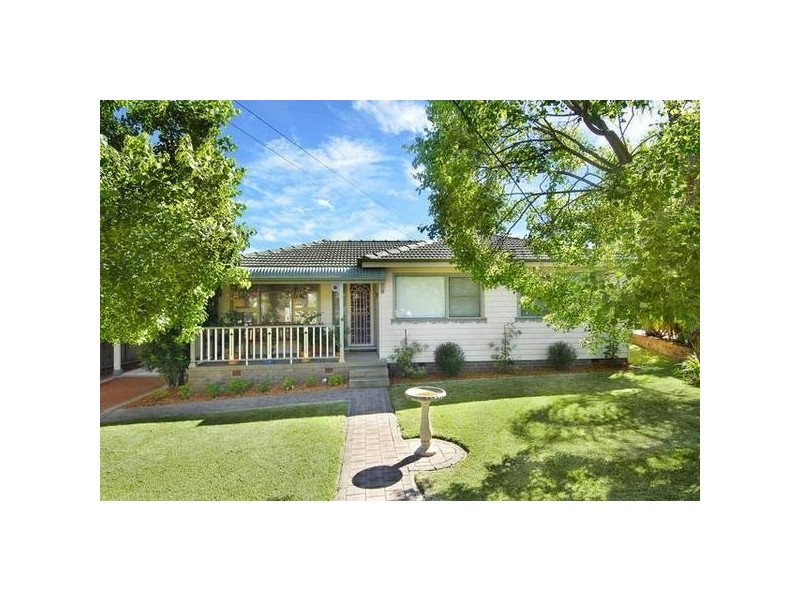 1 Avon Place, Toongabbie NSW 2146