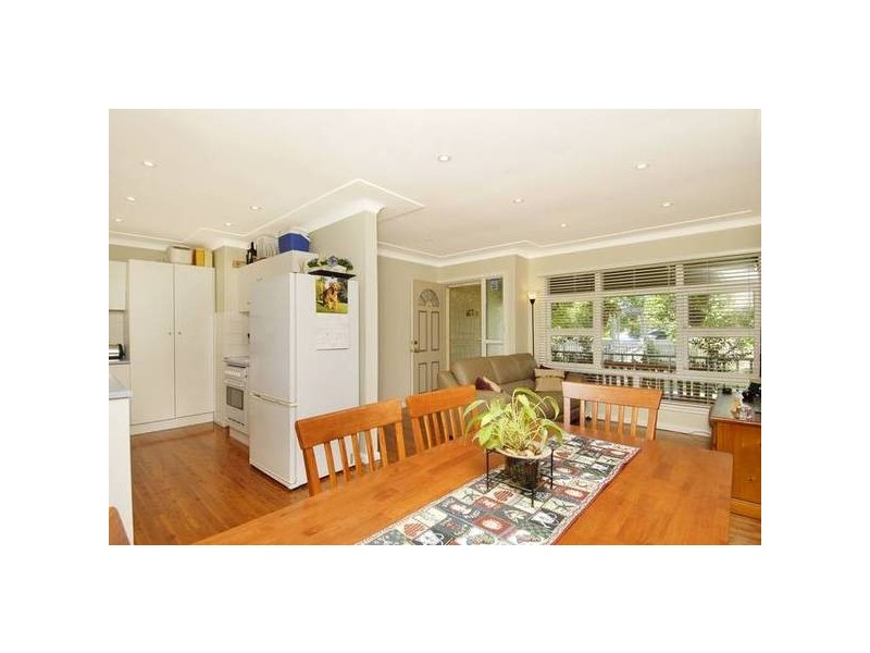 1 Avon Place, Toongabbie NSW 2146