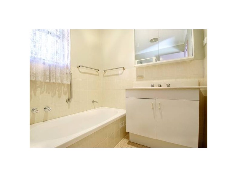 1/19-23 Bogalara Road, Toongabbie NSW 2146