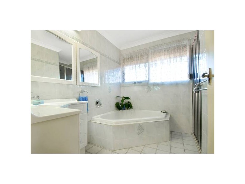 5 Euclid St, Winston Hills NSW 2153