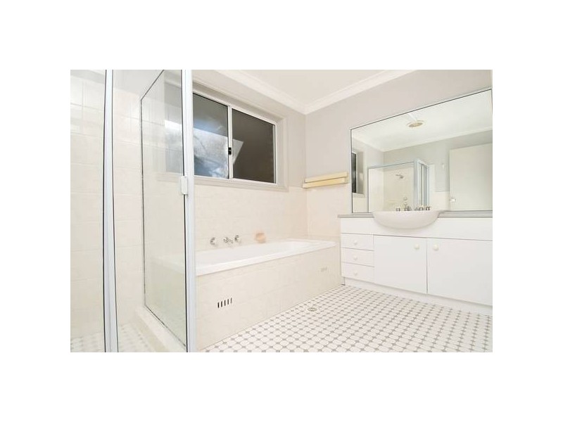 11A Kingussie Ave, Castle Hill NSW 2154