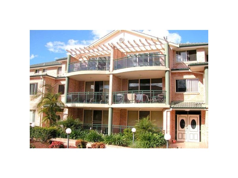 24/1 Cheriton Ave, Castle Hill NSW 2154