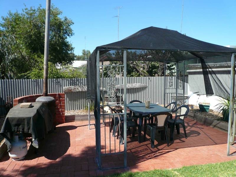 19 KOKODA AVE, Warracknabeal VIC 3393