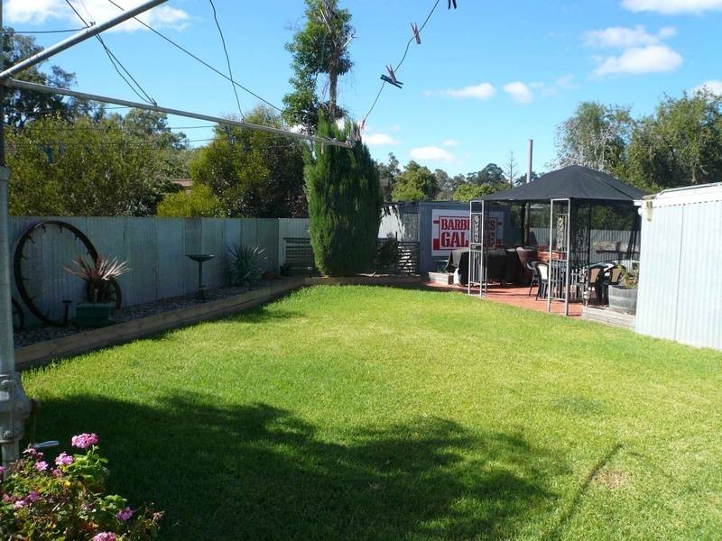 19 KOKODA AVE, Warracknabeal VIC 3393