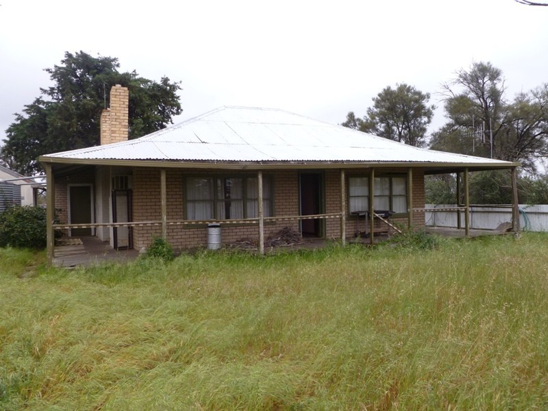 56 D Manns Road, Nhill VIC 3418