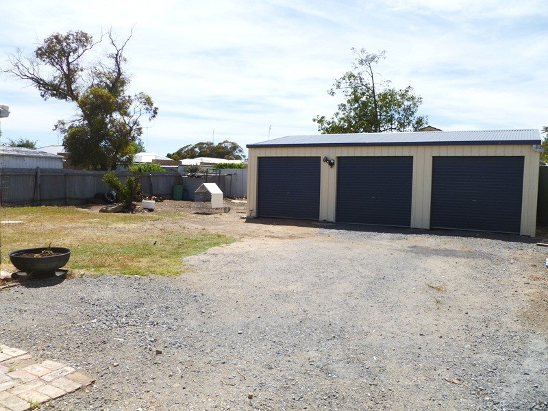 21 Anderson Street, Warracknabeal VIC 3393