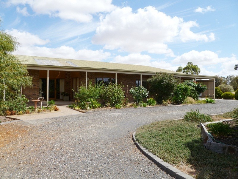 36 Grant Drive, Dooen VIC 3401