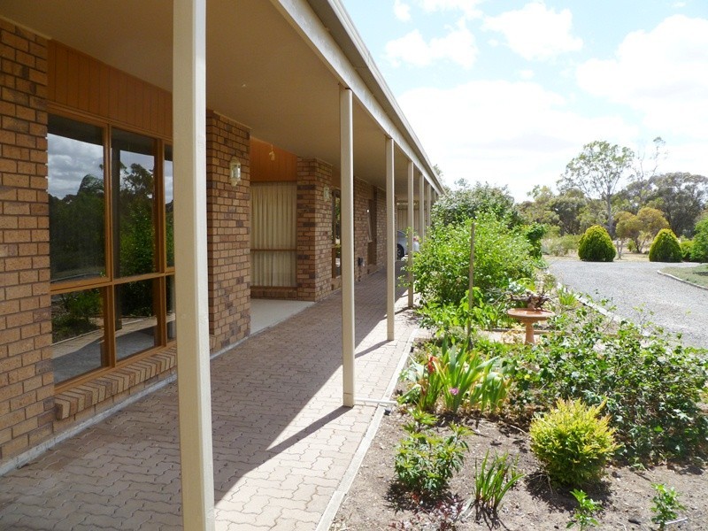 36 Grant Drive, Dooen VIC 3401