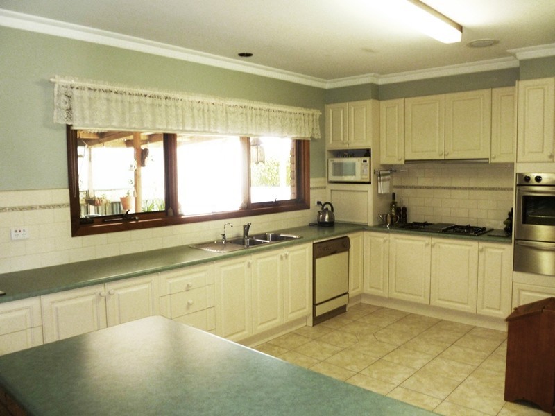 36 Grant Drive, Dooen VIC 3401