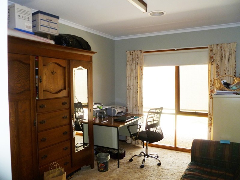 36 Grant Drive, Dooen VIC 3401