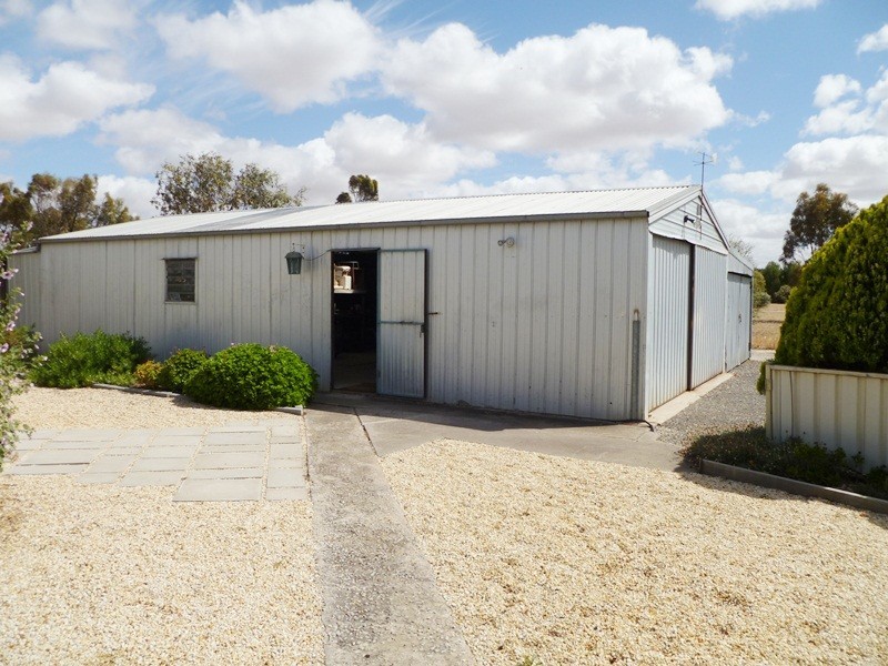 36 Grant Drive, Dooen VIC 3401