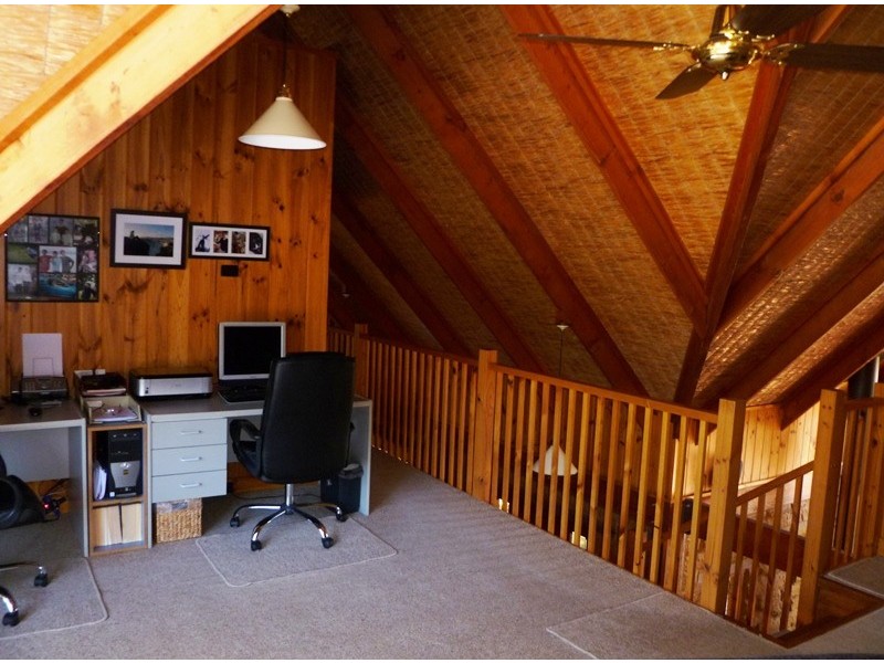 61 Laroona Drive, Quantong VIC 3401