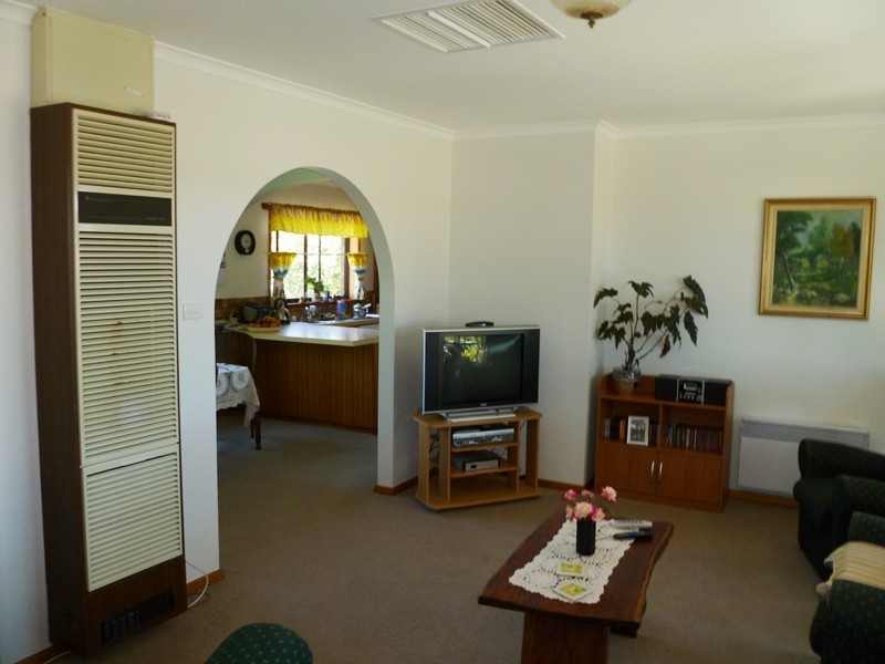 28 Longerenong Road, Dooen VIC 3401