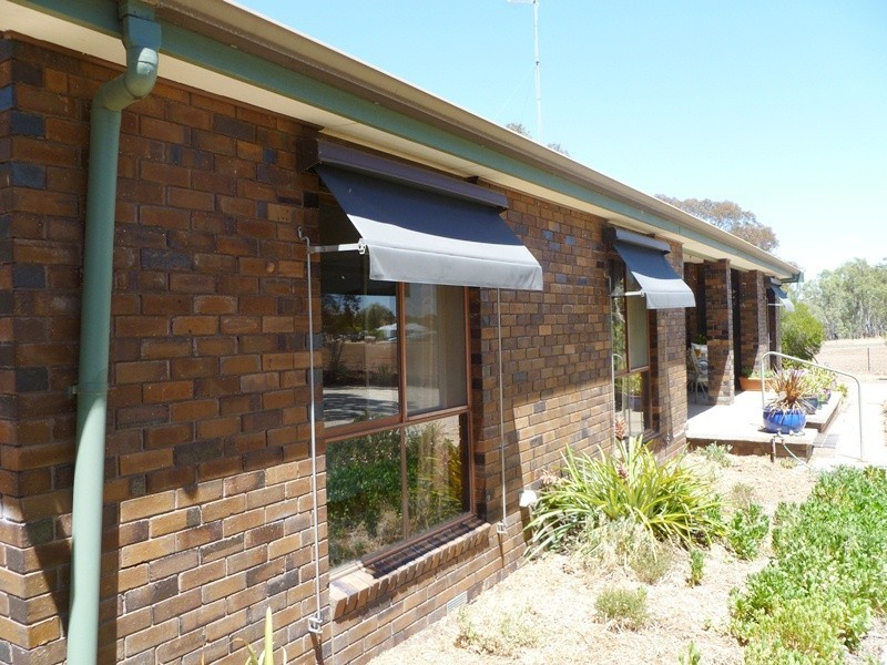 28 Longerenong Road, Dooen VIC 3401