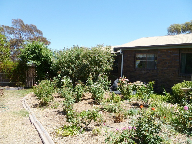 28 Longerenong Road, Dooen VIC 3401