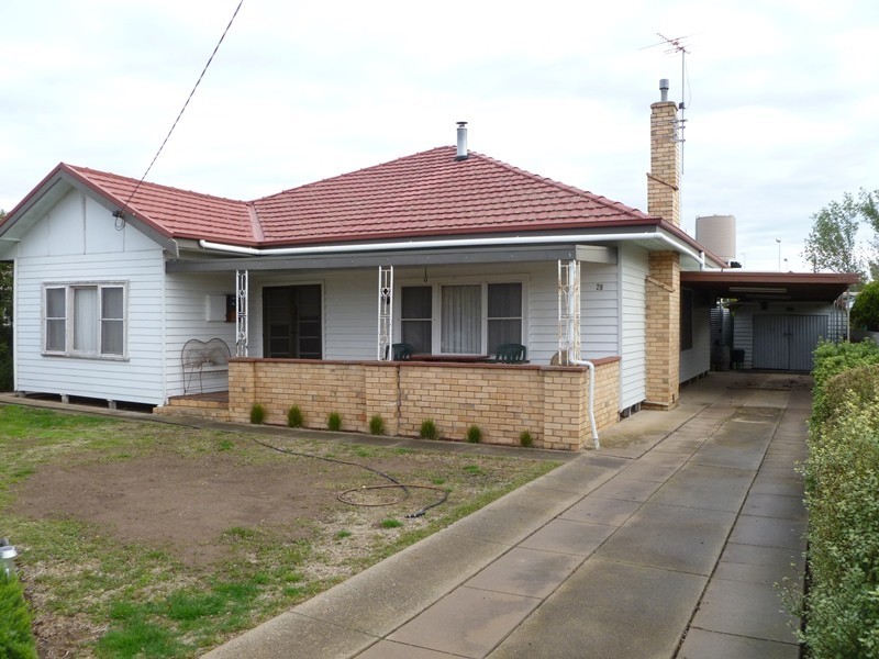 28 South Street, Minyip VIC 3392
