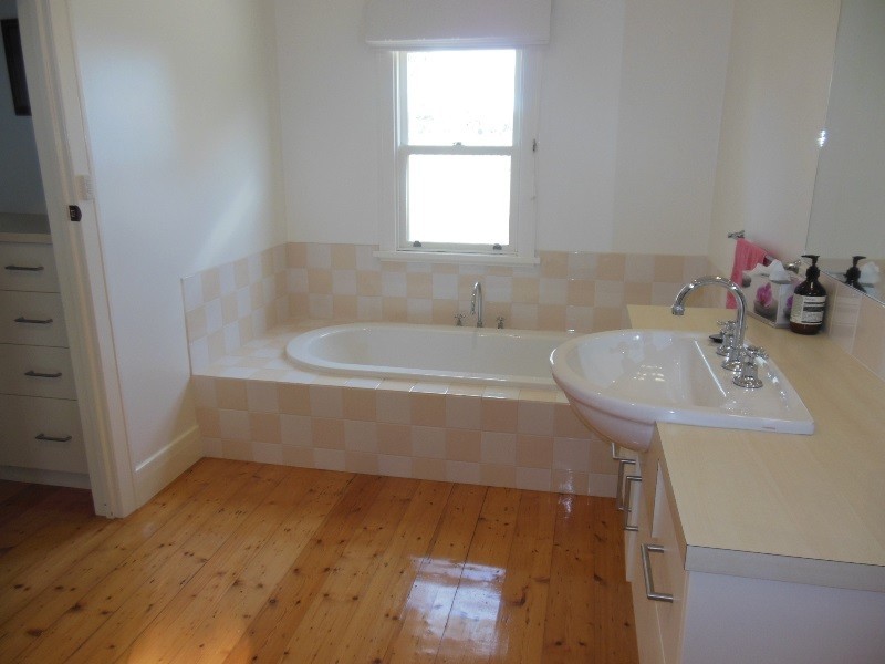 702 Lanes Avenue, Quantong VIC 3401