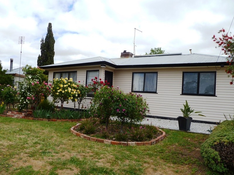 38 Gardiner Street, Warracknabeal VIC 3393