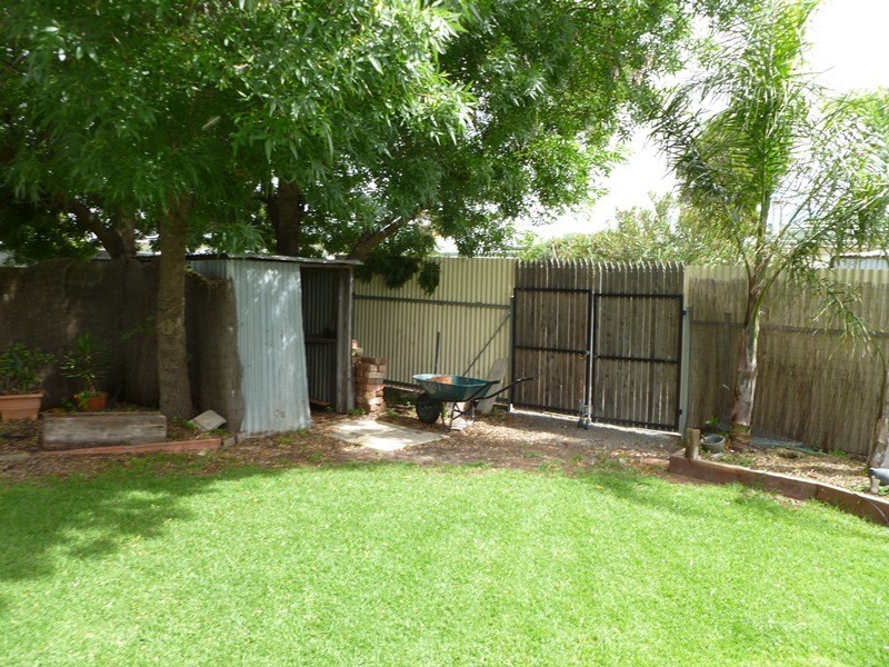 38 Gardiner Street, Warracknabeal VIC 3393
