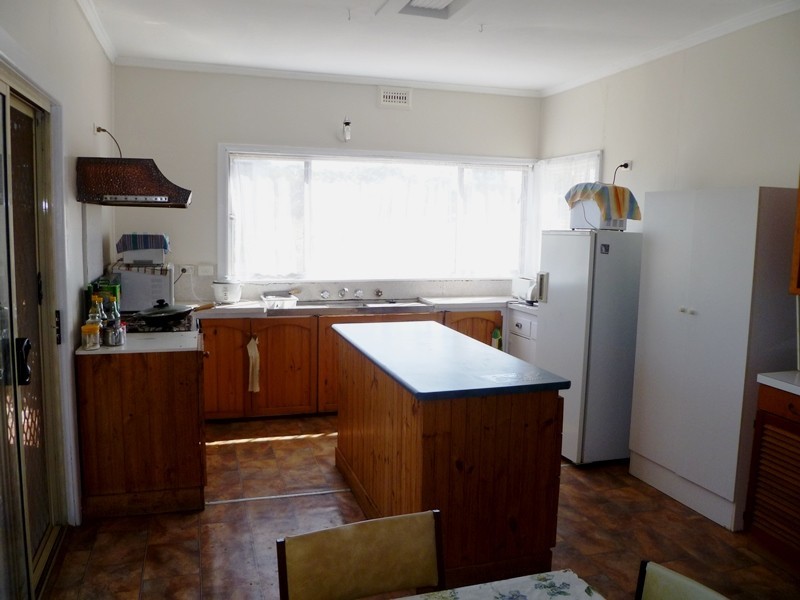 27 Cemetery Road, Dimboola VIC 3414