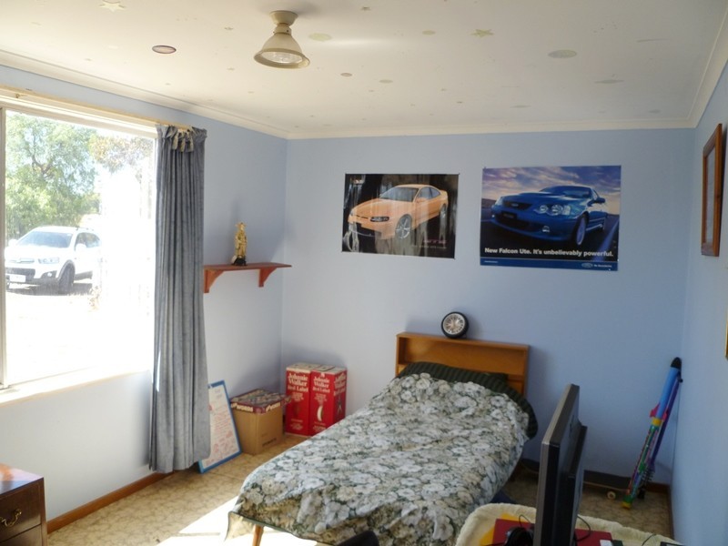 27 Cemetery Road, Dimboola VIC 3414