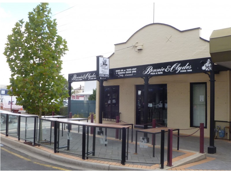 77 Pynsent Street, Horsham VIC 3400