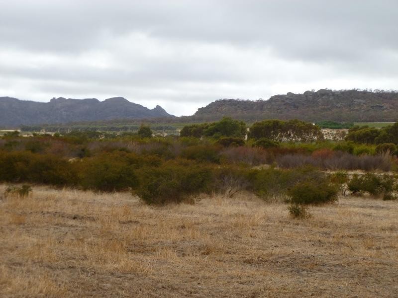 1379 Winfields Road, Laharum VIC 3401