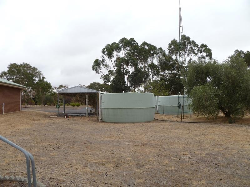 1439 Winfields Road, Laharum VIC 3401