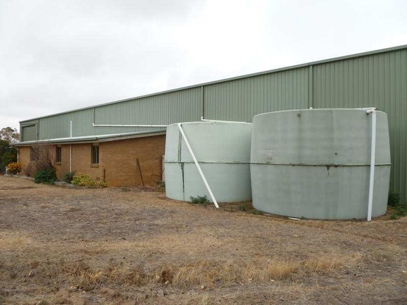 1439 Winfields Road, Laharum VIC 3401