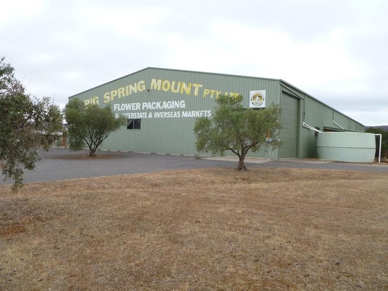 1439 Winfields Road, Horsham VIC 3400