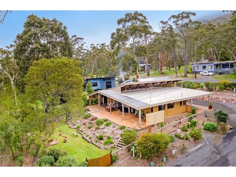 9 Young Road, Halls Gap VIC 3381