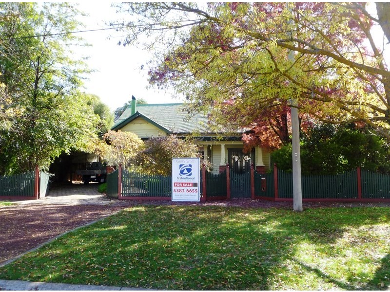 13 Searle Street, Horsham VIC 3400