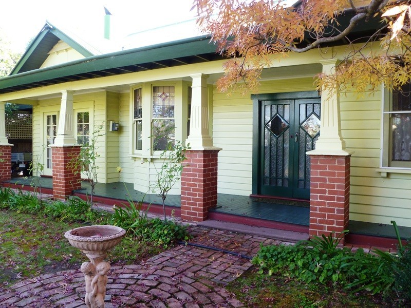 13 Searle Street, Horsham VIC 3400