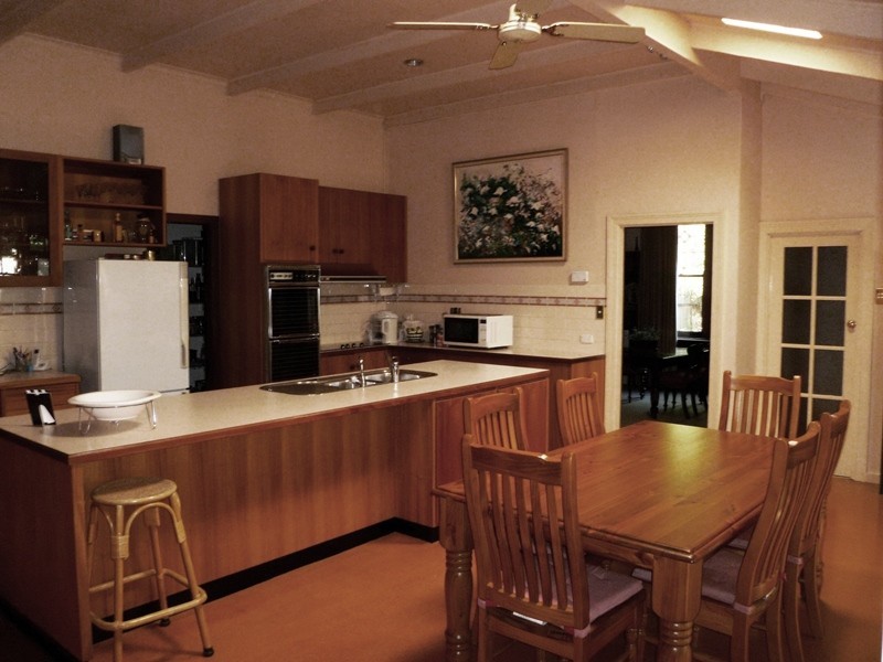 13 Searle Street, Horsham VIC 3400