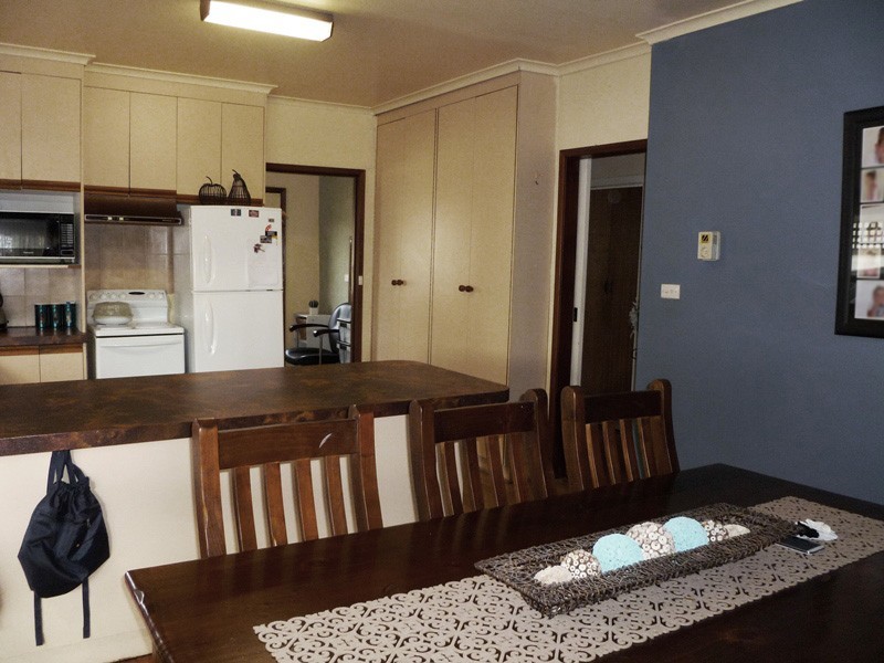 27 Edward Street, Horsham VIC 3400