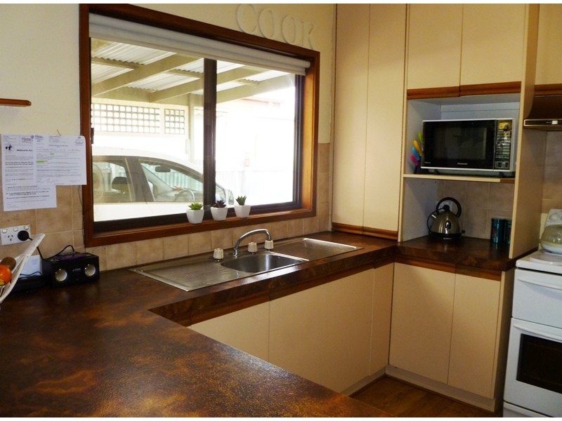 27 Edward Street, Horsham VIC 3400