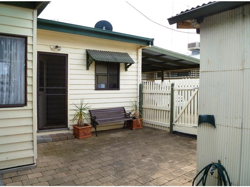 27 Edward Street, Horsham VIC 3400