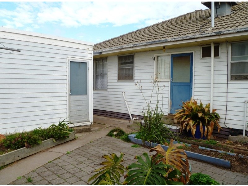 38 Hennessy Street, Horsham VIC 3400
