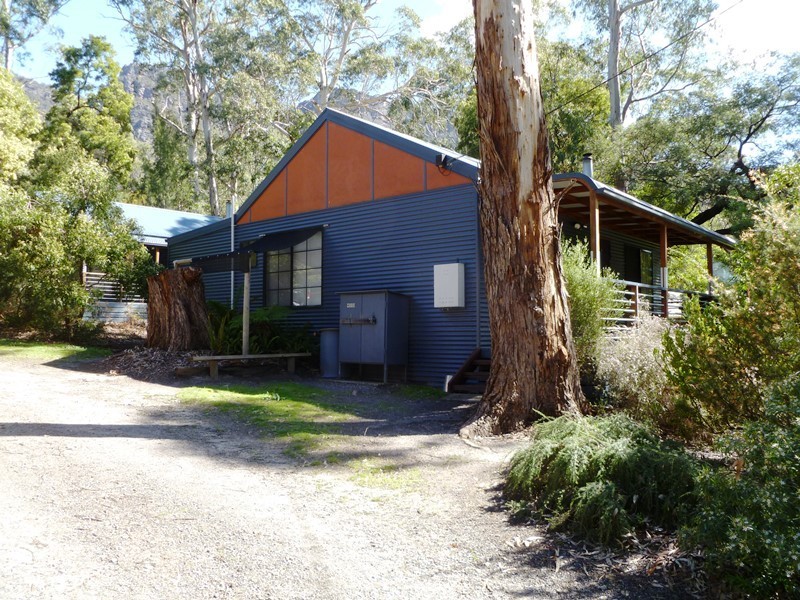 320 Grampians Road, Halls Gap VIC 3381