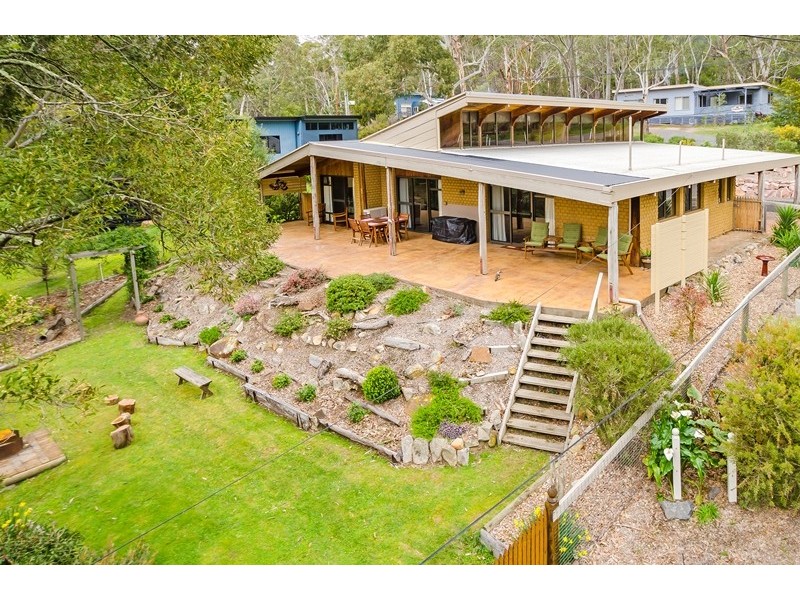 9 YOUNG STREET, Halls Gap VIC 3381