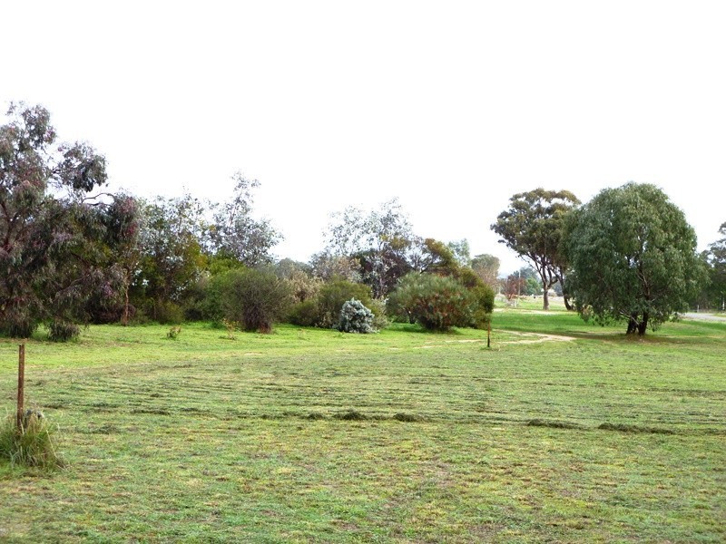 609 Lanes Avenue, Quantong, Quantong VIC 3401