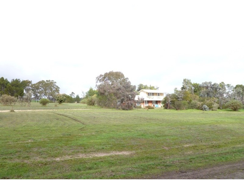 609 Lanes Avenue, Quantong, Quantong VIC 3401