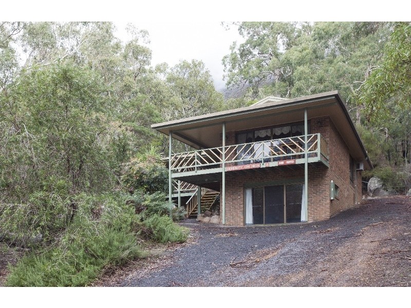 8 High Road, Halls Gap VIC 3381