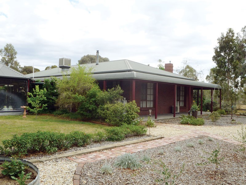 241 Tuckers Road, Vectis VIC 3401