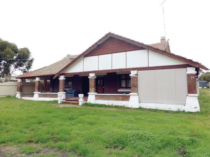 74 Upper Regions Street, Dimboola VIC 3414