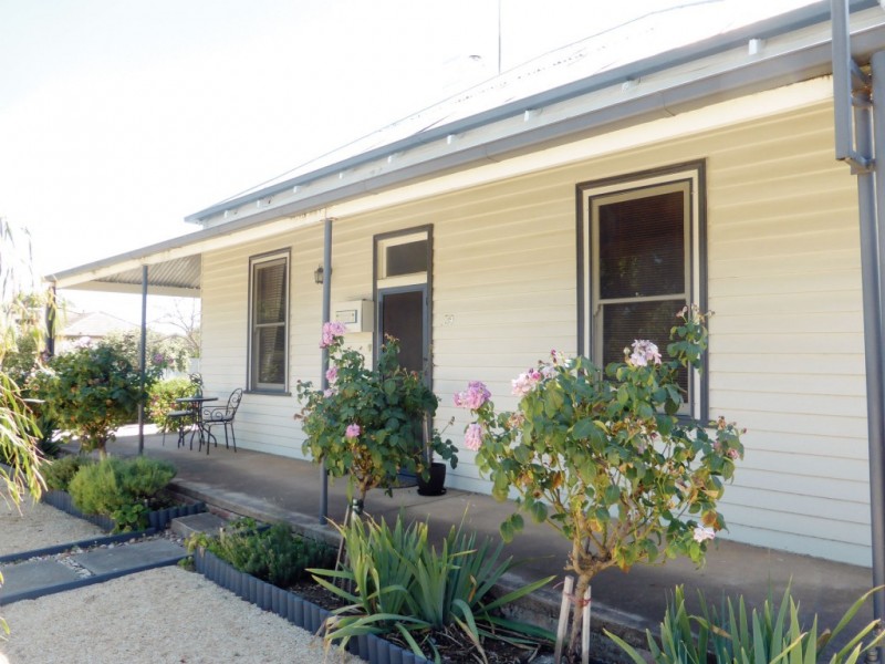 39 Church Street, Minyip VIC 3392