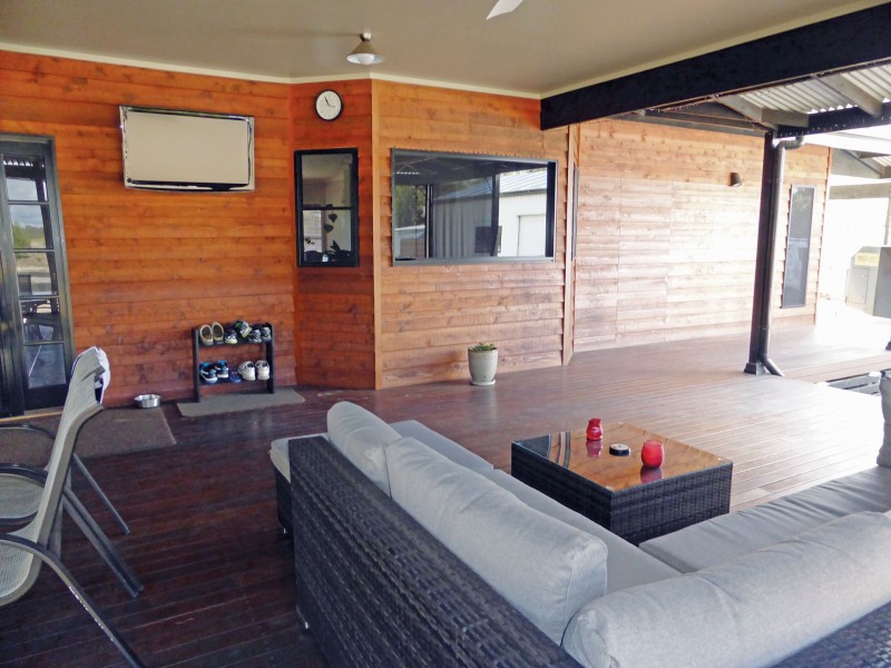 15 Blue Wren Drive, Haven VIC 3401